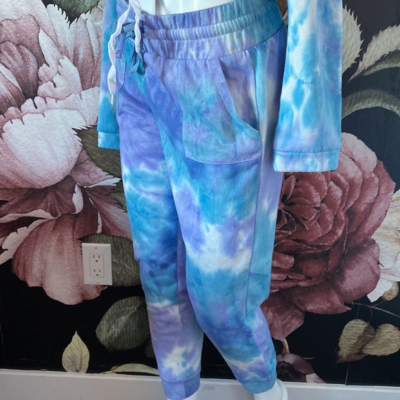 Girls Sweat Set - Picture 3 of 6